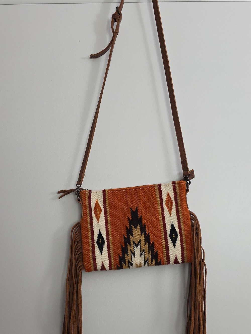 American Darling Fringed Southwestern Crossbody Bag in Rust - Picture 3 of 6